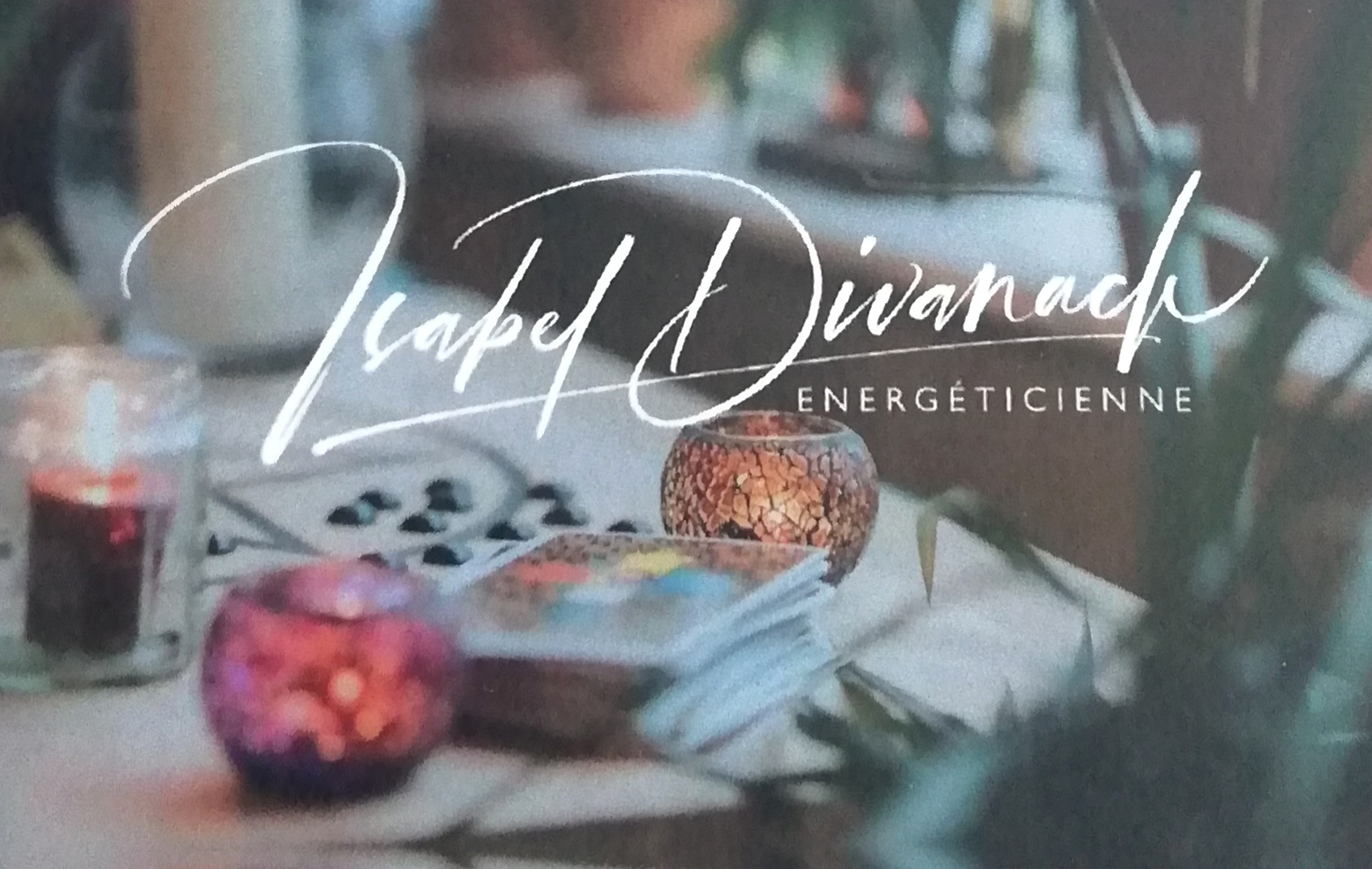 ISABEL DIVANACH